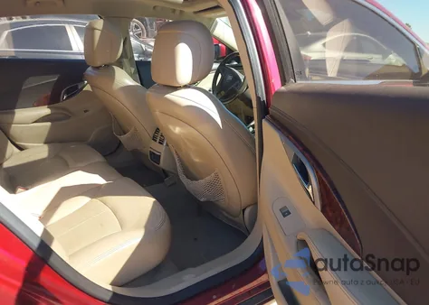 2010 Buick Lacrosse Cxs z USA, uszkodzony, nr VIN 1G4GE5GV4AF172413